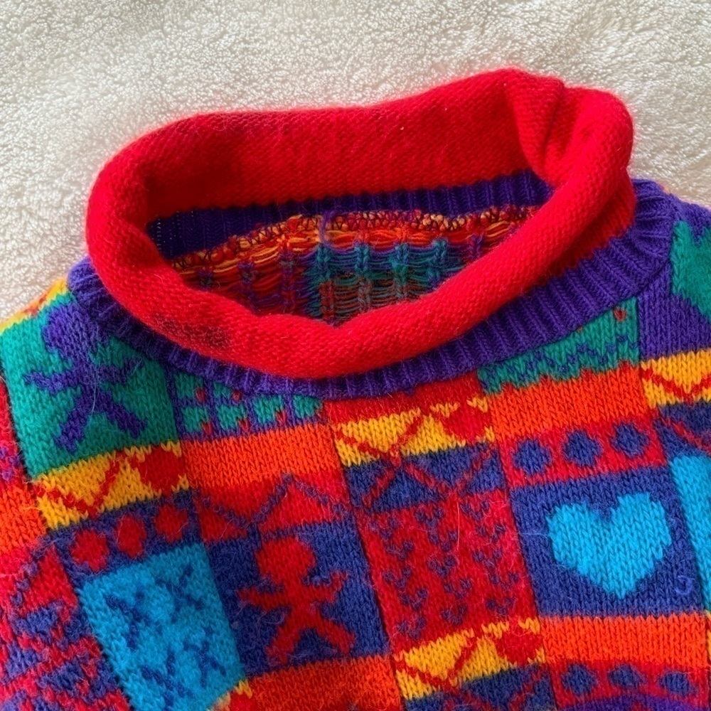 VINTAGE Handmade Sweater - Picture 3 of 6